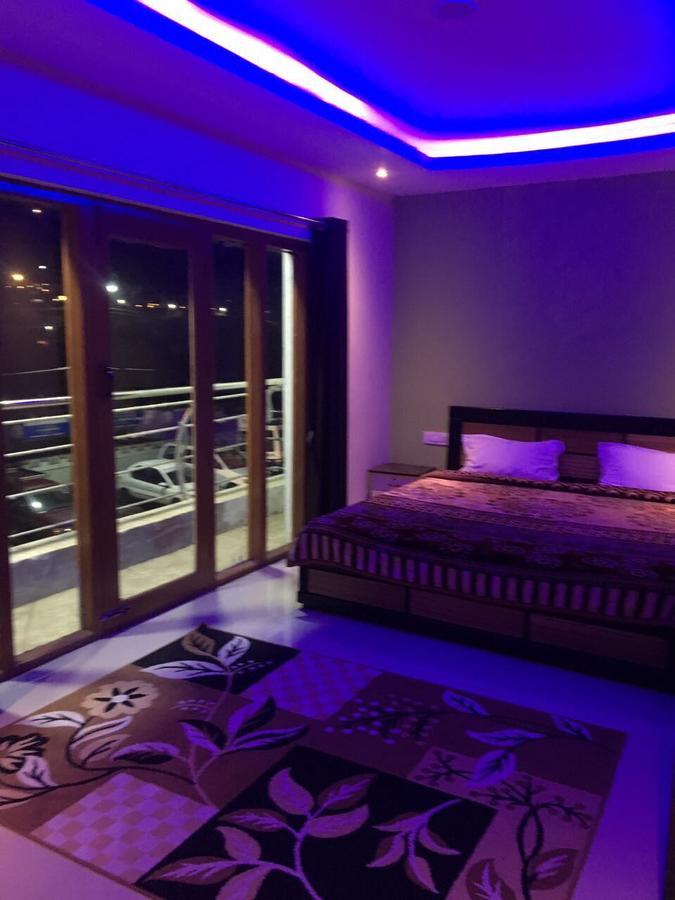Hotel Time Palace อูตี ภายนอก รูปภาพ